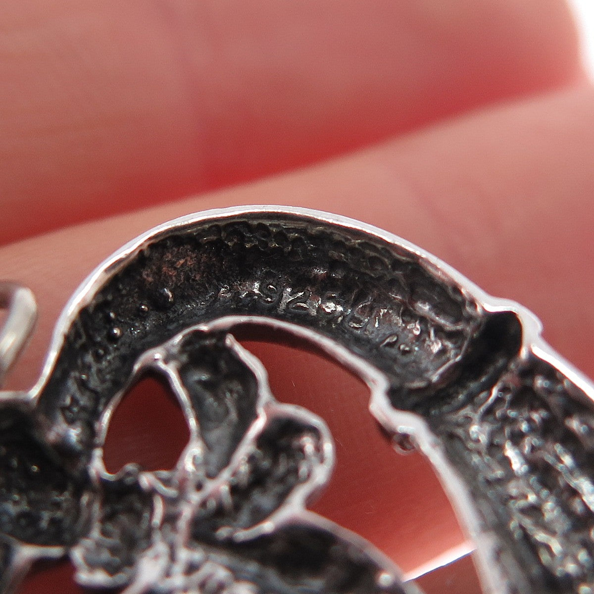 925 Sterling Silver Vintage Fleur de Lis Heart Oxidized Charm Pendant