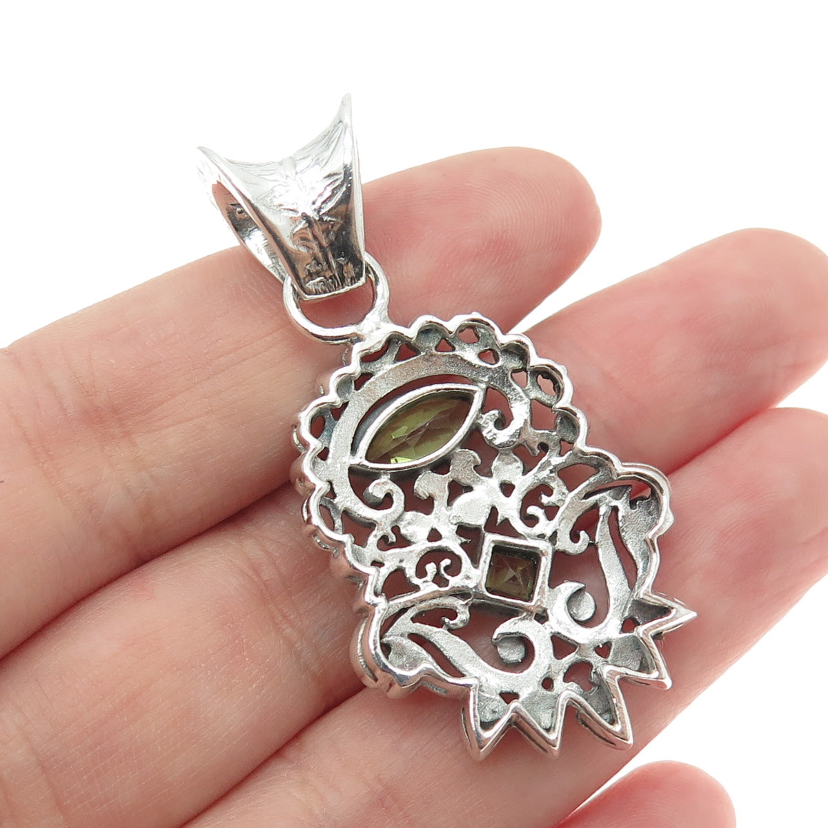 925 Sterling Silver Vintage Real Peridot Gemstone Ornate Pendant