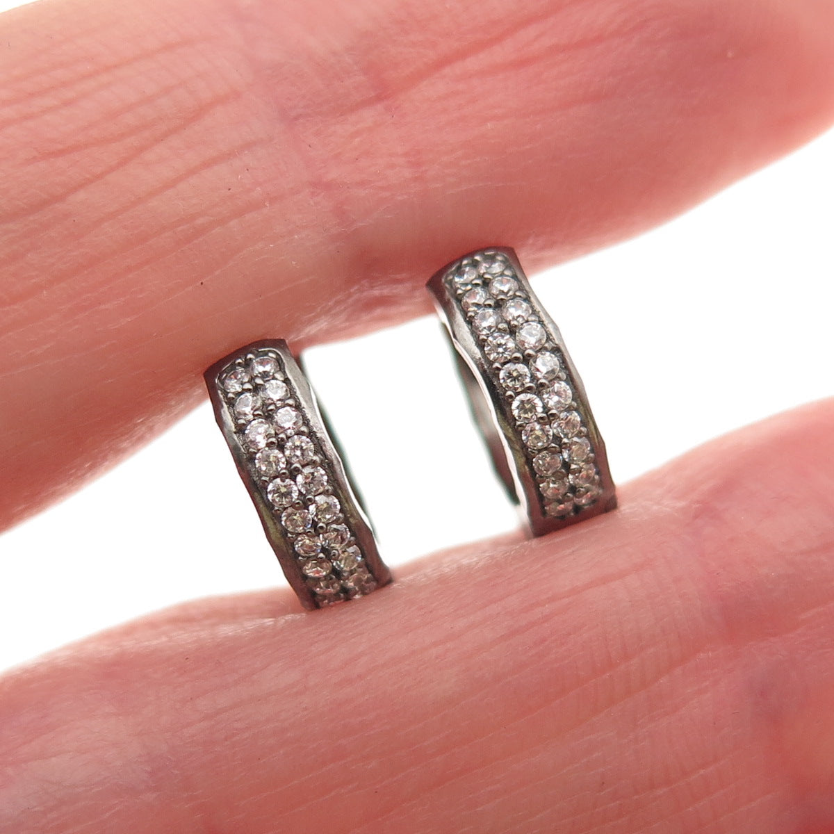 925 Sterling Silver Black Rhodium Round-Cut C Z Hoop Earrings