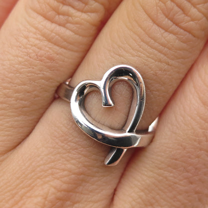 925 Sterling Silver Vintage Modernist Loving Heart Oxidized Ring Size 7.25