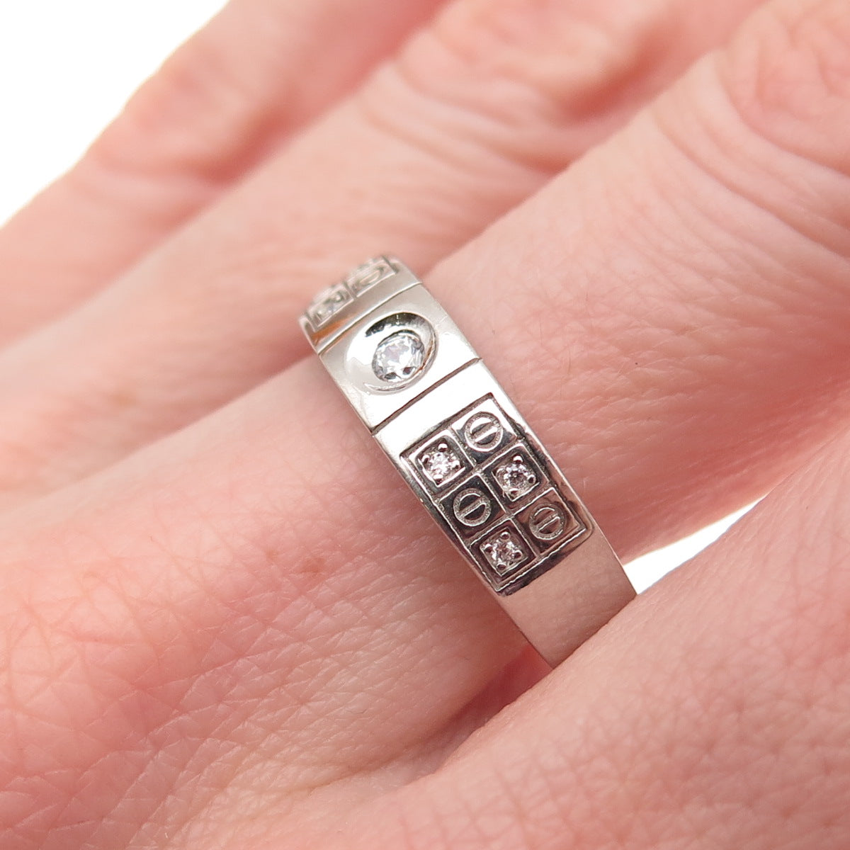 925 Sterling Silver Round-Cut C Z Ring Size 10.25