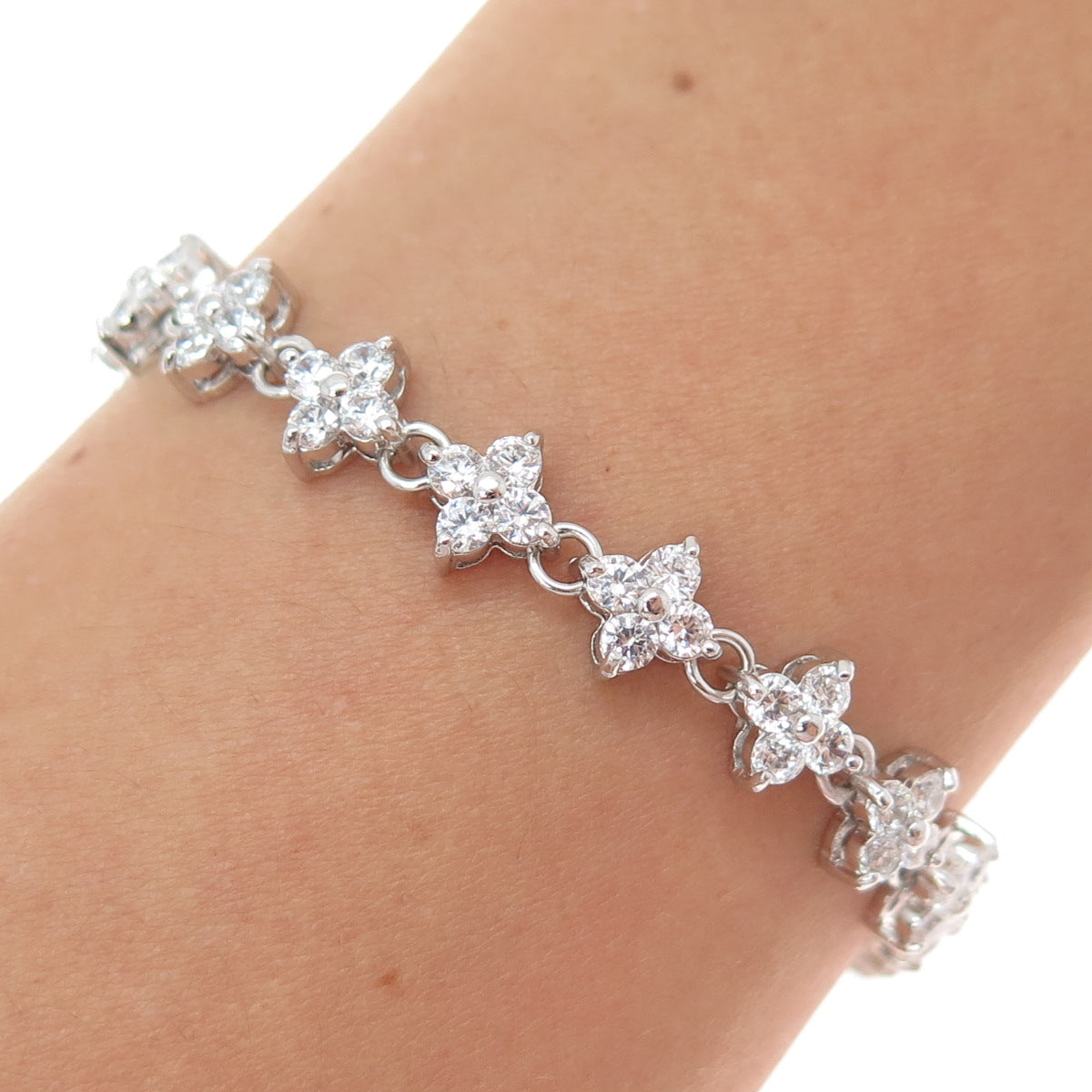 JCM Jacmel Mauritius 925 Sterling Silver Round-Cut C Z Flower Link Bracelet 6.5"