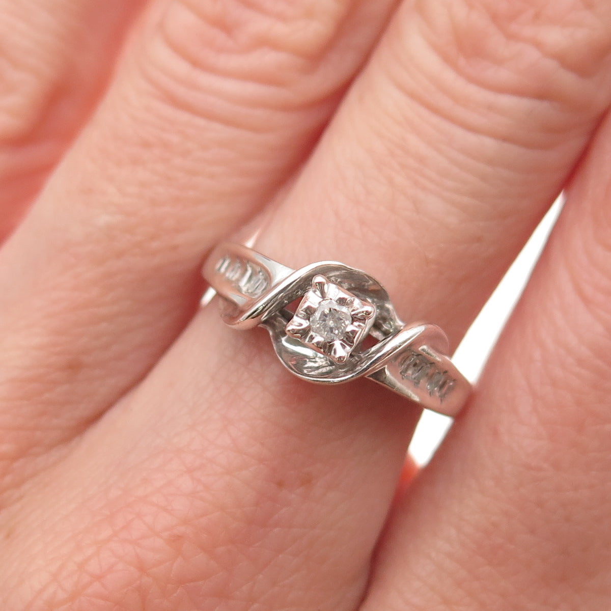 925 Sterling Silver Real Round-Cut Diamond Engagement Ring Size 7.25