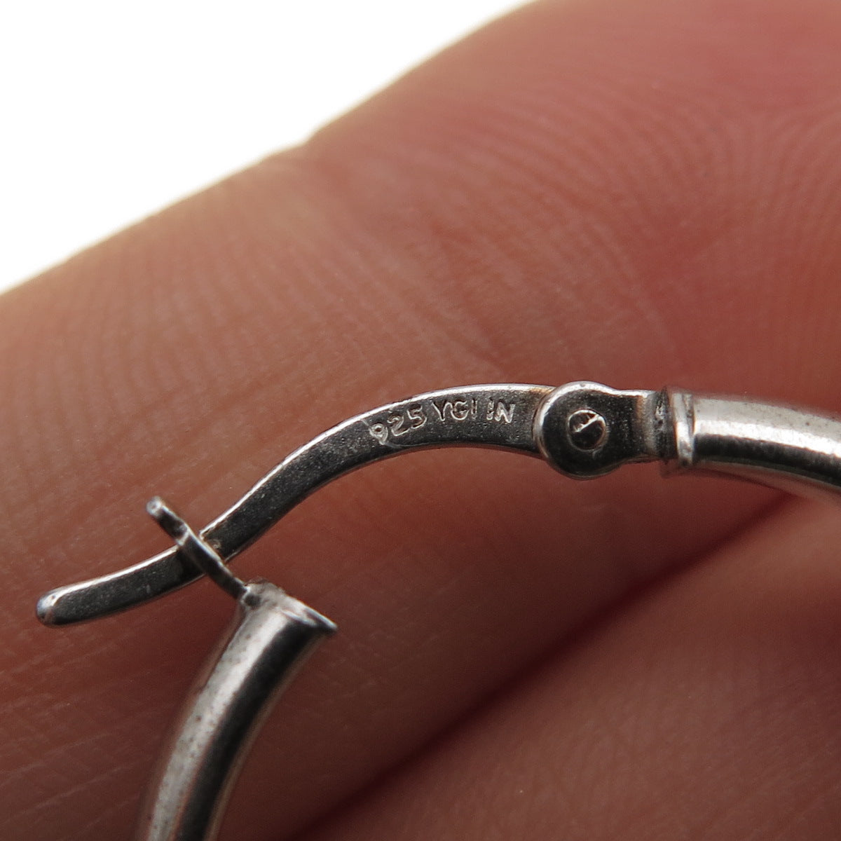 925 Sterling Silver Diamond-Cut Hoop Earrings