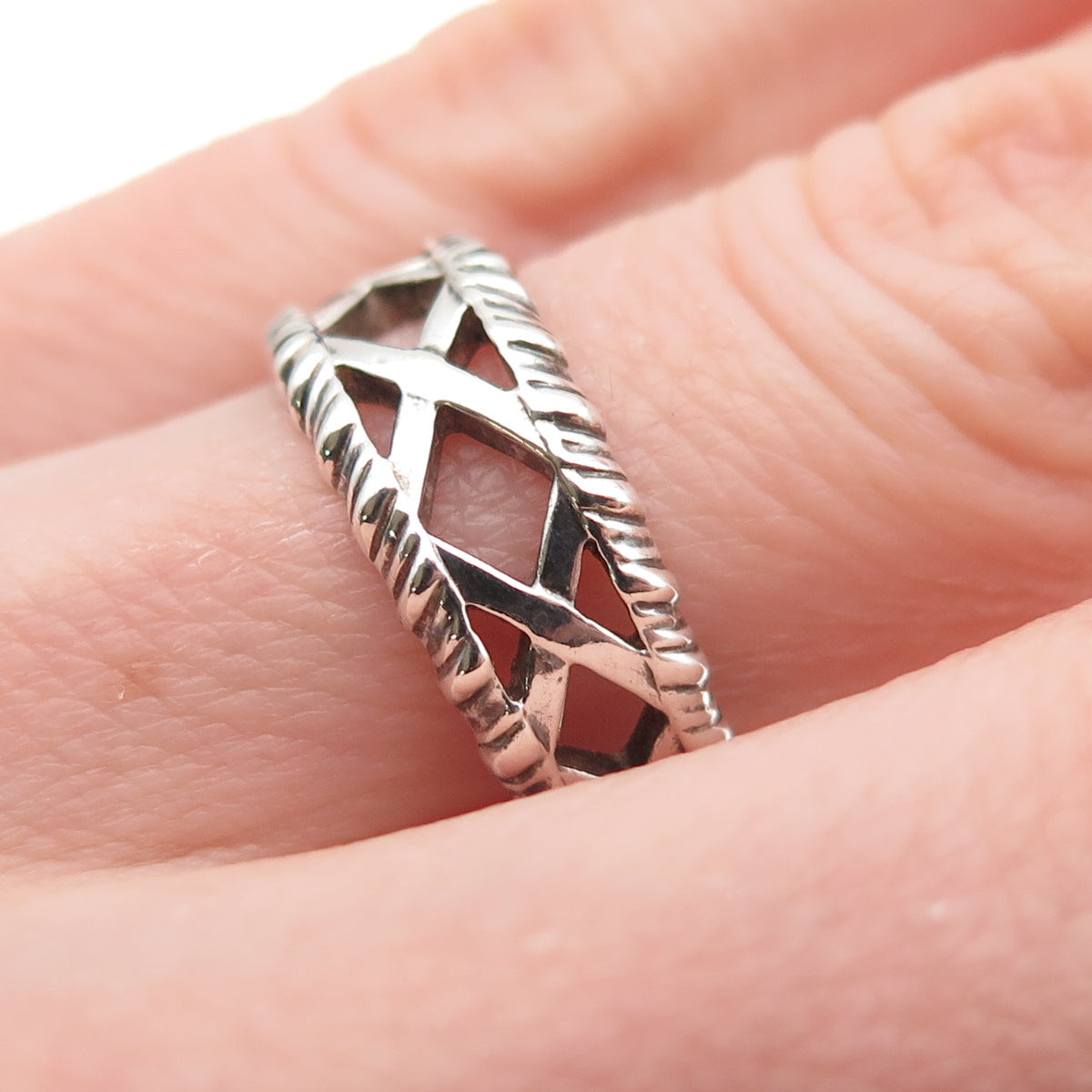 Dallas Museum of Art 925 Sterling Silver Vintage X-Shape Ring Size 6.25