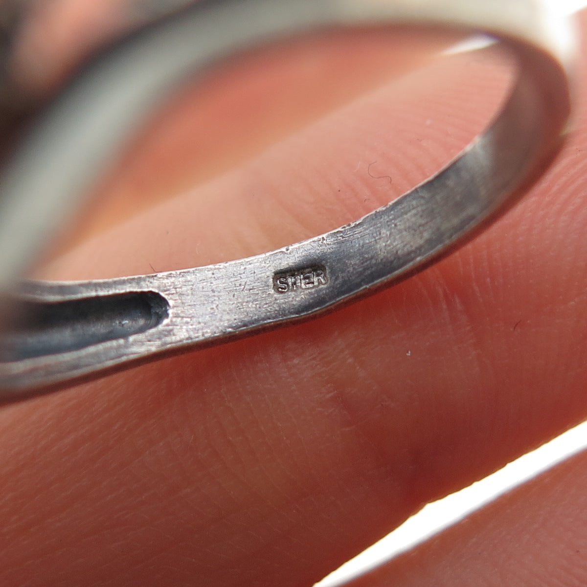 925 Sterling Silver Vintage Modernist Filigree Oxidized Ring Size 7