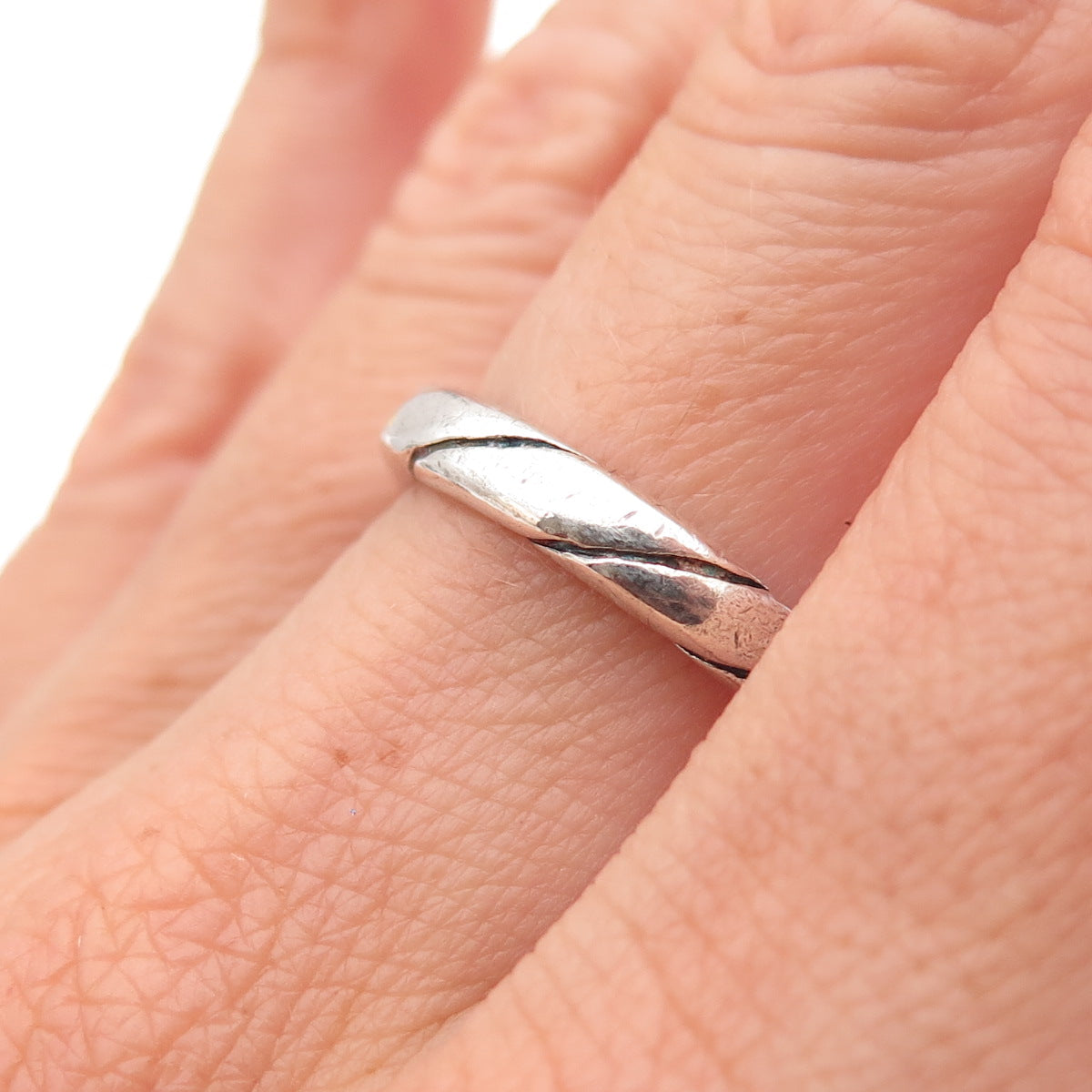925 Sterling Silver Vintage Twisted Oxidized Band Ring Size 7