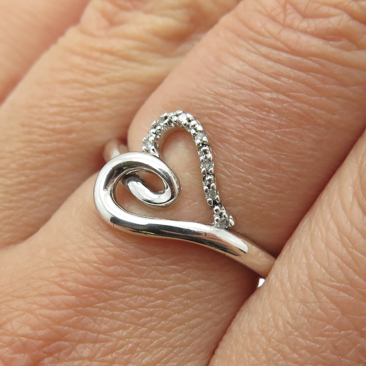 SUN 925 Sterling Silver Real Round-Cut Diamond Heart Ring Size 6