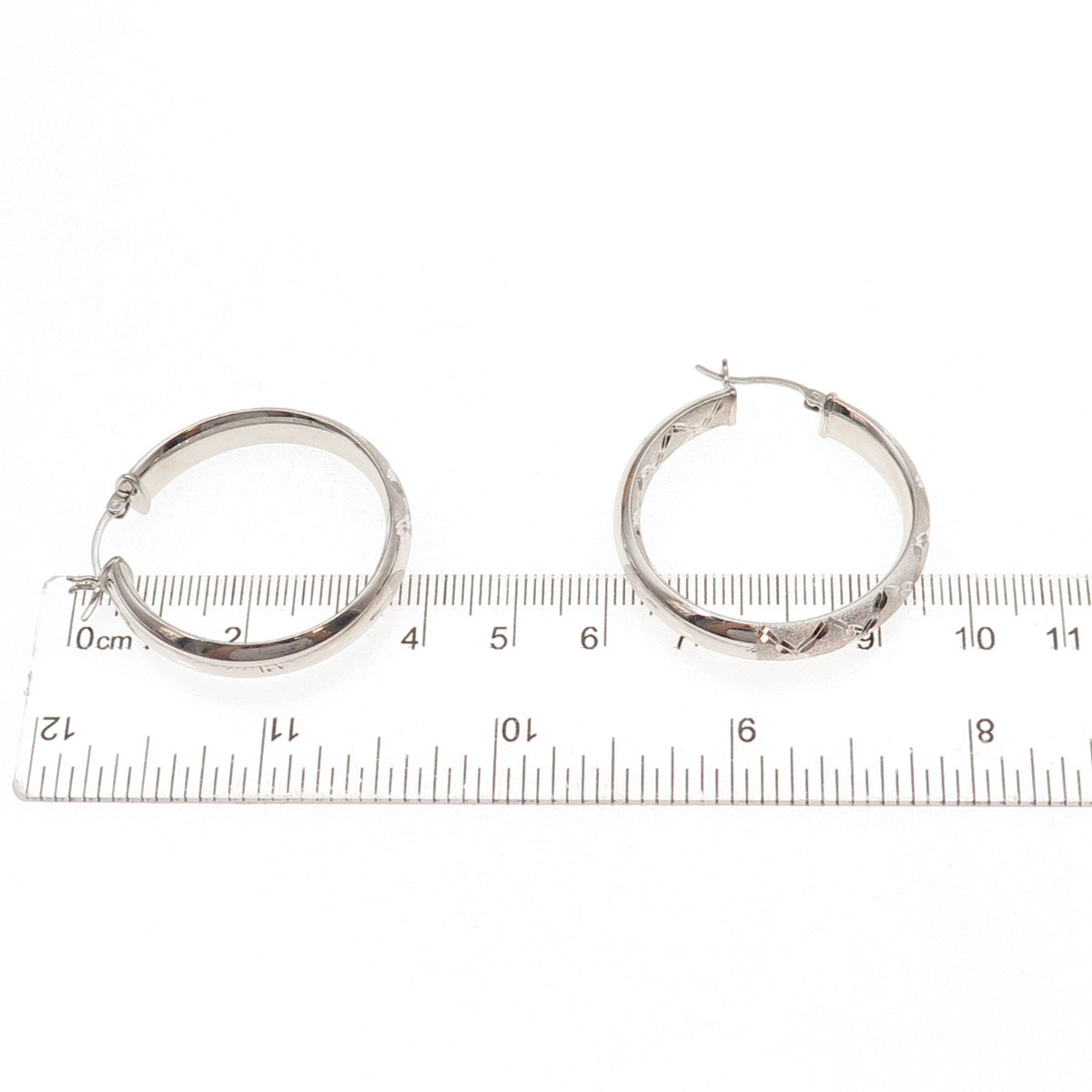 Annika Witt 925 Sterling Silver Diamond-Pattern In & Out Hoop Earrings
