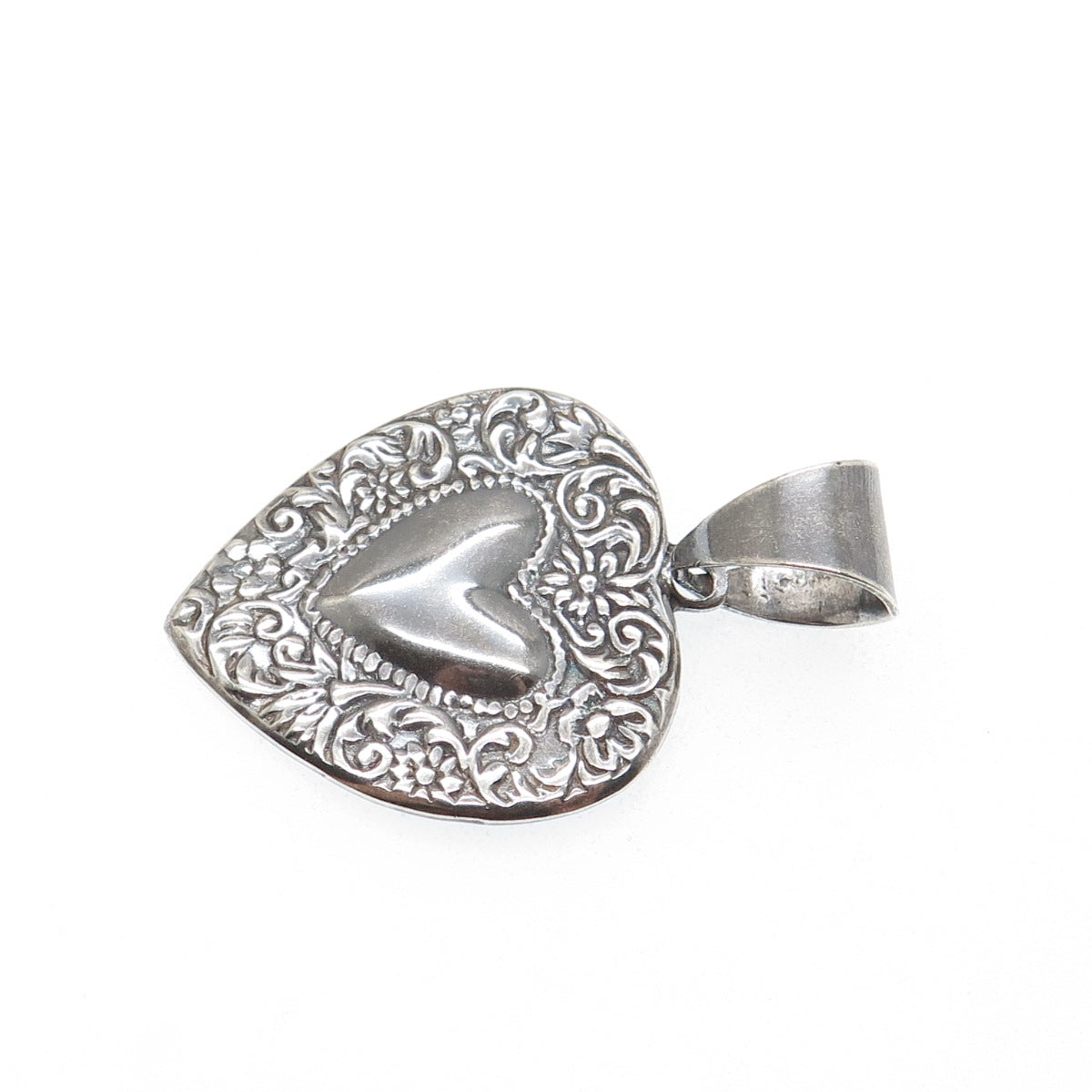 925 Sterling Silver Vintage Mexico Repousse Heart Oxidized Pendant
