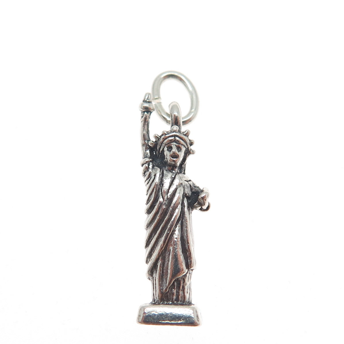 MAISELS INDIAN TRADING Sterling Vintage Statue of Liberty Oxidized Charm Pendant