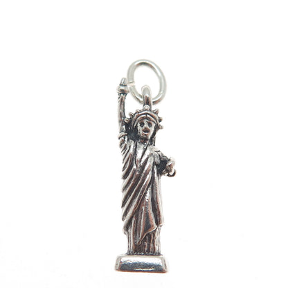 MAISELS INDIAN TRADING Sterling Vintage Statue of Liberty Oxidized Charm Pendant