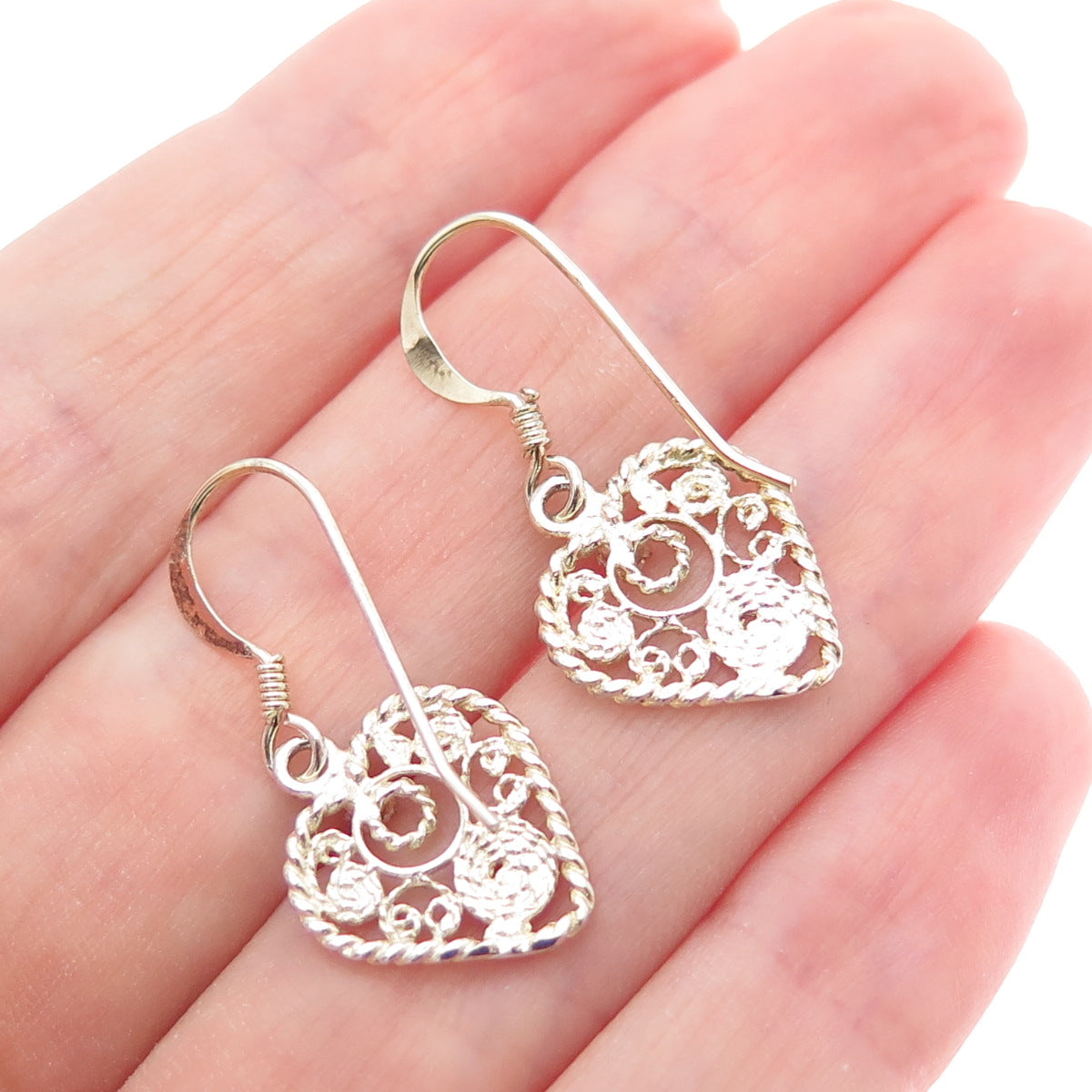 925 Sterling Silver Gold Plated Vintage Round-Cut C Z Heart Dangle Earrings