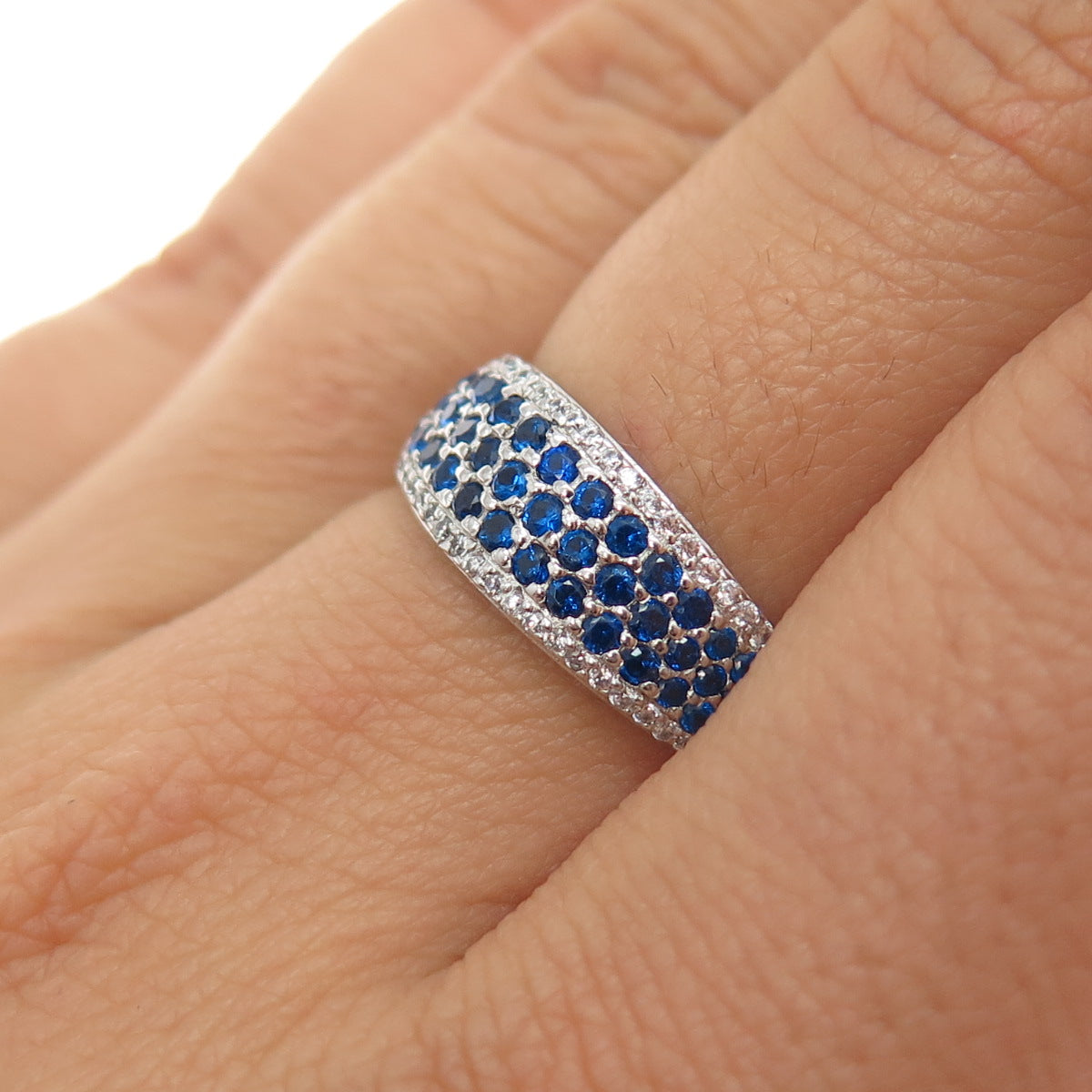 925 Sterling Silver Round-Cut Blue & White C Z Ring Size 7.25