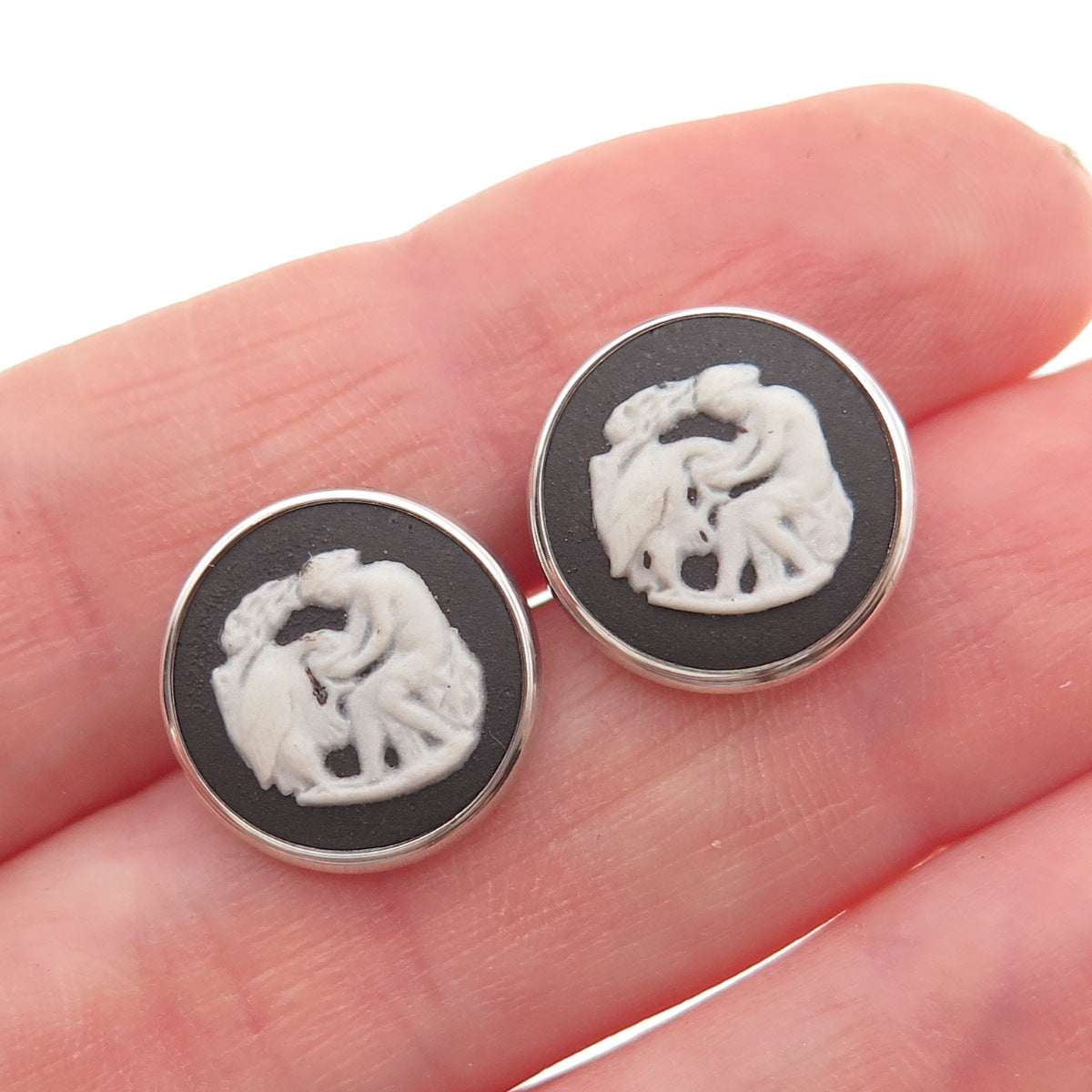 Josiah Wedgwood 925 Sterling Vintage 1979 Birmingham Jasperware Cameo Earrings