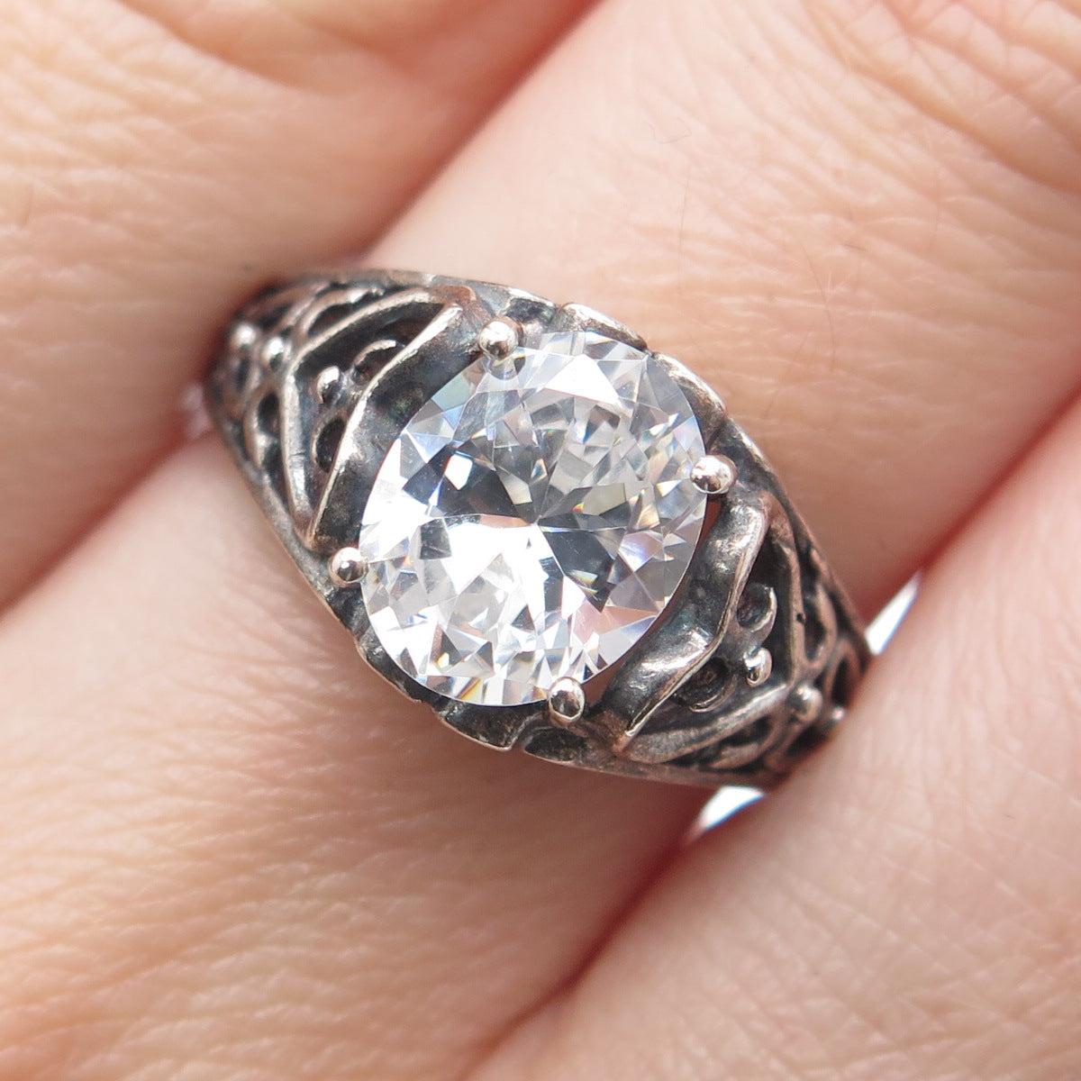 CHATEAU D'ARGENT 925 Sterling Silver Vintage Round-Cut C Z Heart Ring Size 9