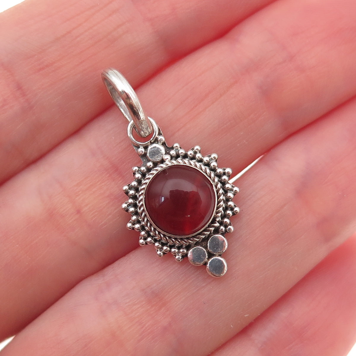 925 Sterling Silver Vintage Real Carnelian Oxidized Charm Pendant
