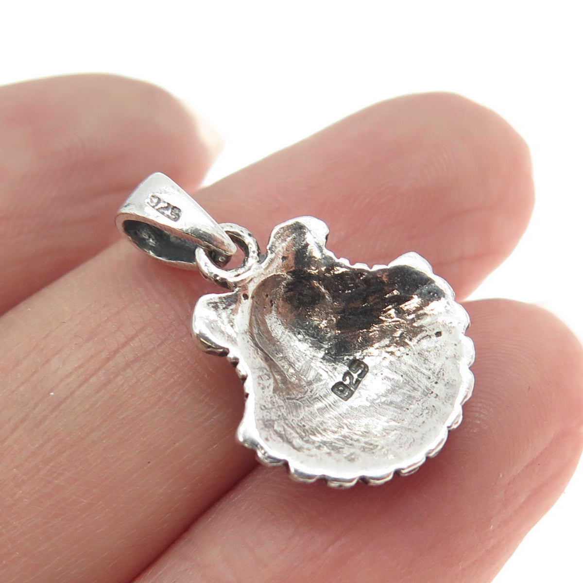 925 Sterling Silver Vintage Seashell Pendant