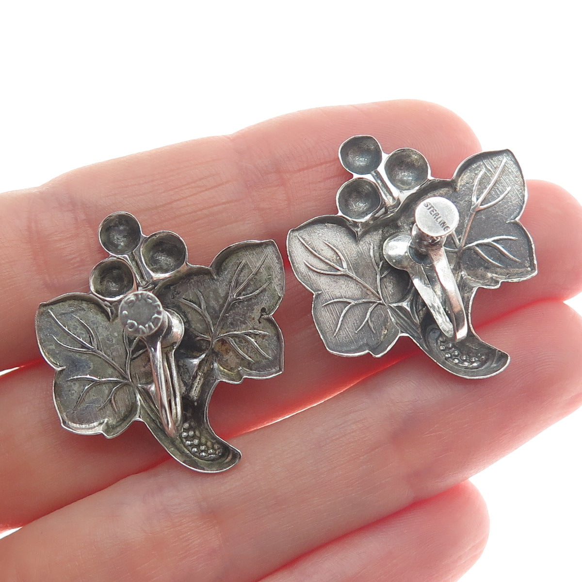 925 Sterling Silver Vintage Grape & Leaf Repopusse Screw Back Earrings