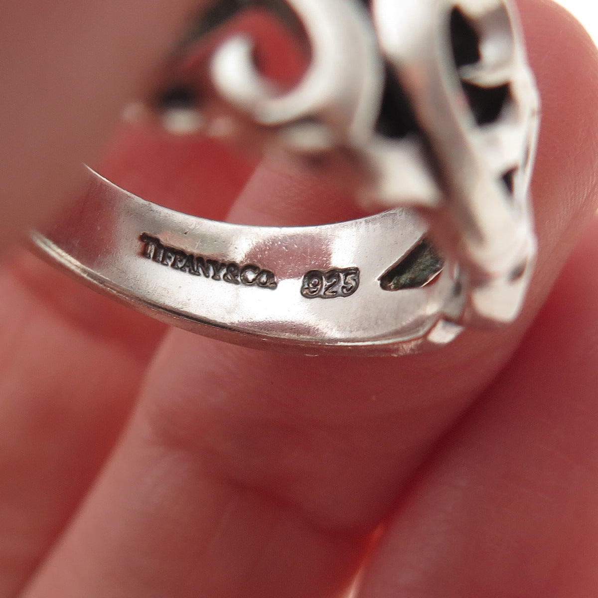 Tiffany & Co. Paloma Picasso Sterling Silver Vintage Loving Heart Ring Size 5.75