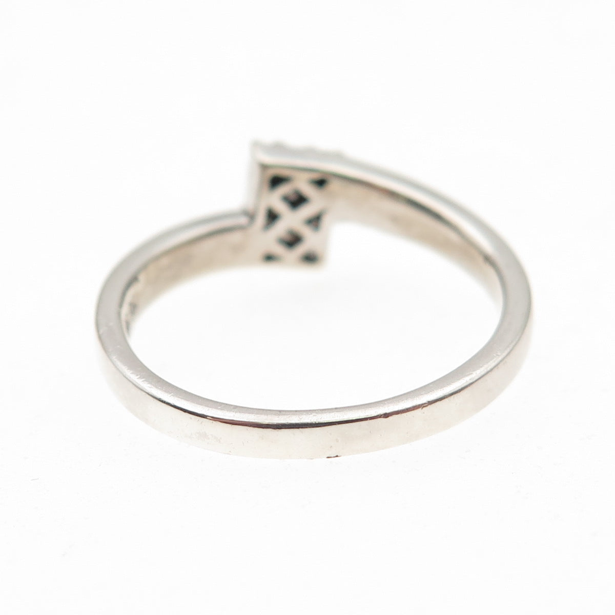 925 Sterling Silver Round-Cut C Z Bypass Ring Size 6.75