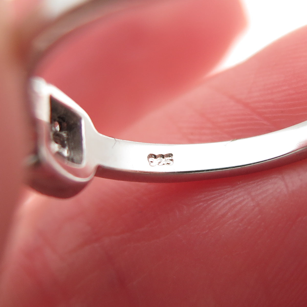 925 Sterling Silver Round-Cut C Z Engagement Ring Size 6