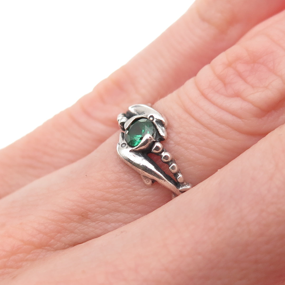 925 Sterling Vintage Real Chrome Diopside Dolphin Couple Oxidized Ring Size 4.75