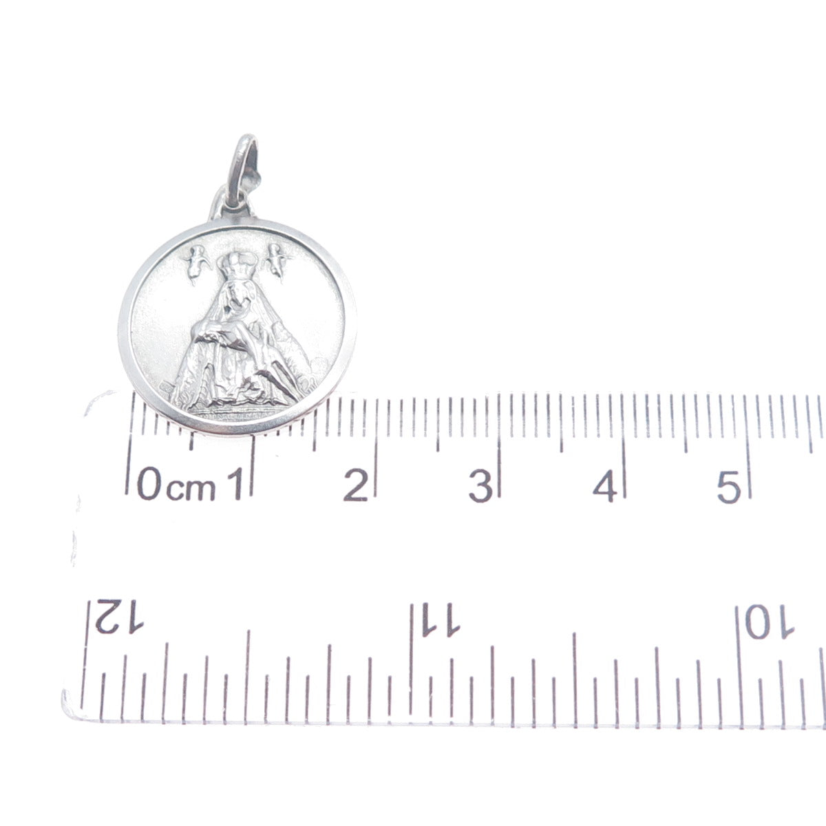 925 Sterling Silver Vintage 1976 Virgin of Copacabana Engraved Charm Pendant