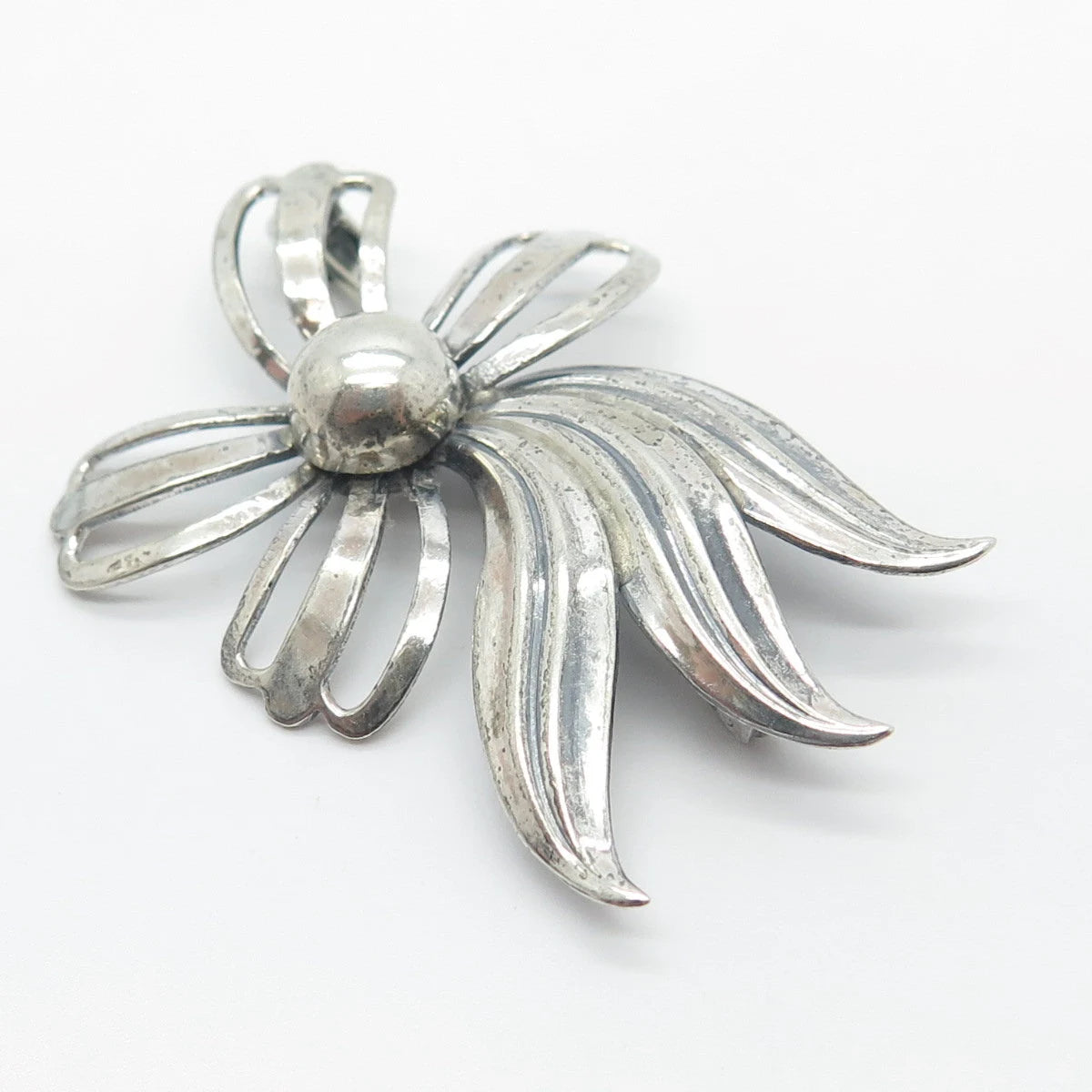 830 Silver Vintage Ribbon Bow Pin Brooch