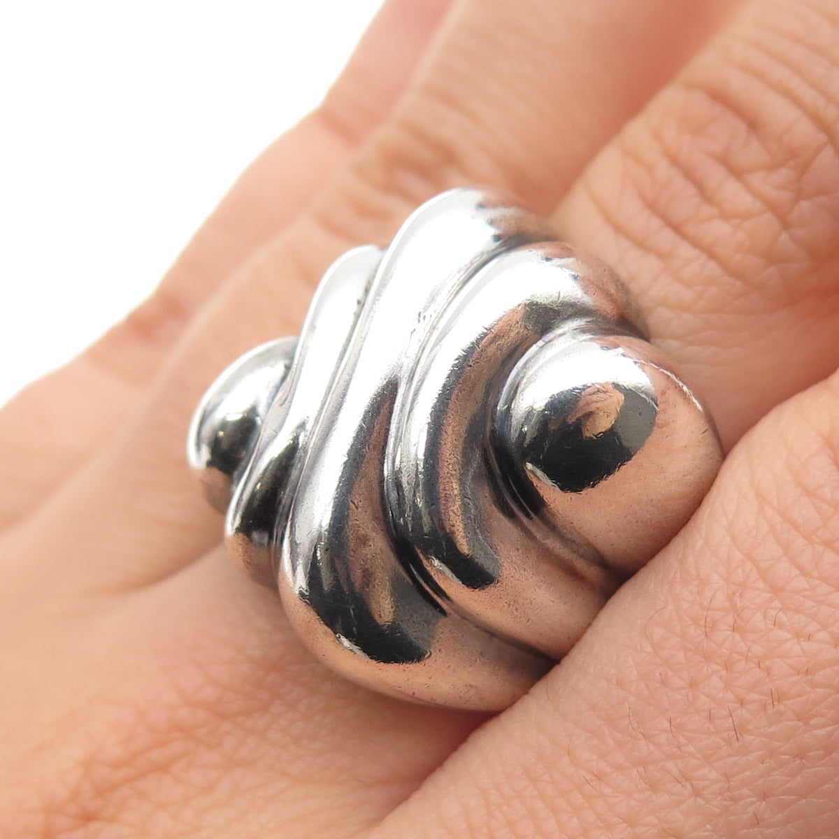 925 Sterling Silver Vintage Modernist Ribbed Oxidized Ring Size 7