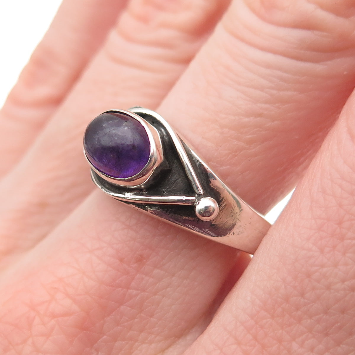 925 Sterling Silver Vintage Real Amethyst Modernist Oxidized Ring Size 8.5