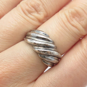 925 Sterling Silver Vintage Ribbed Ring Size 6.5