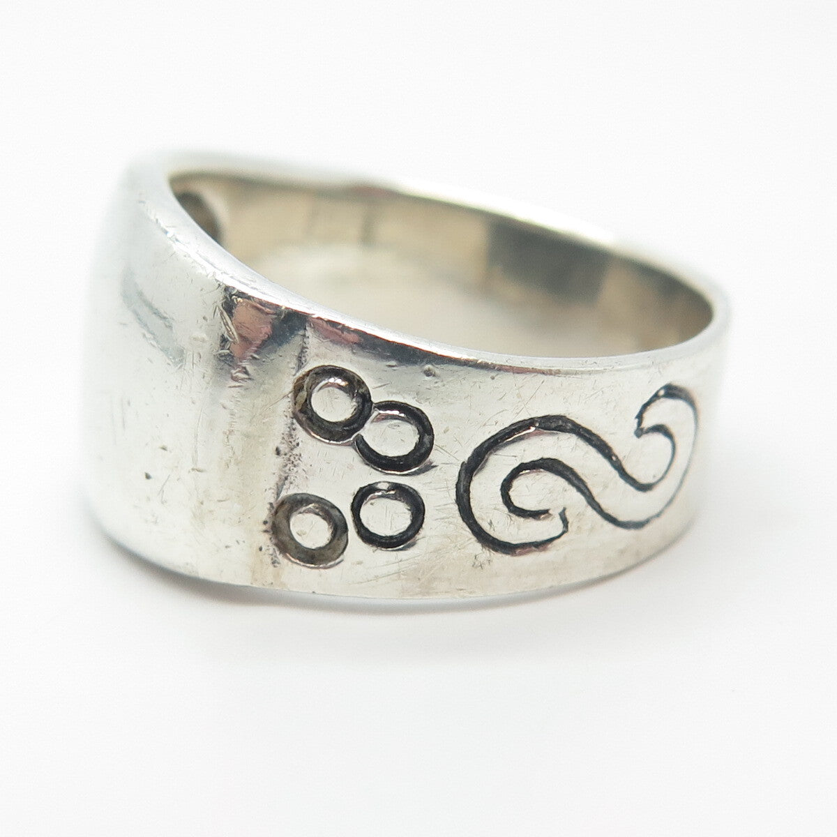 925 Sterling Silver Vintage Etched Ring Size 9