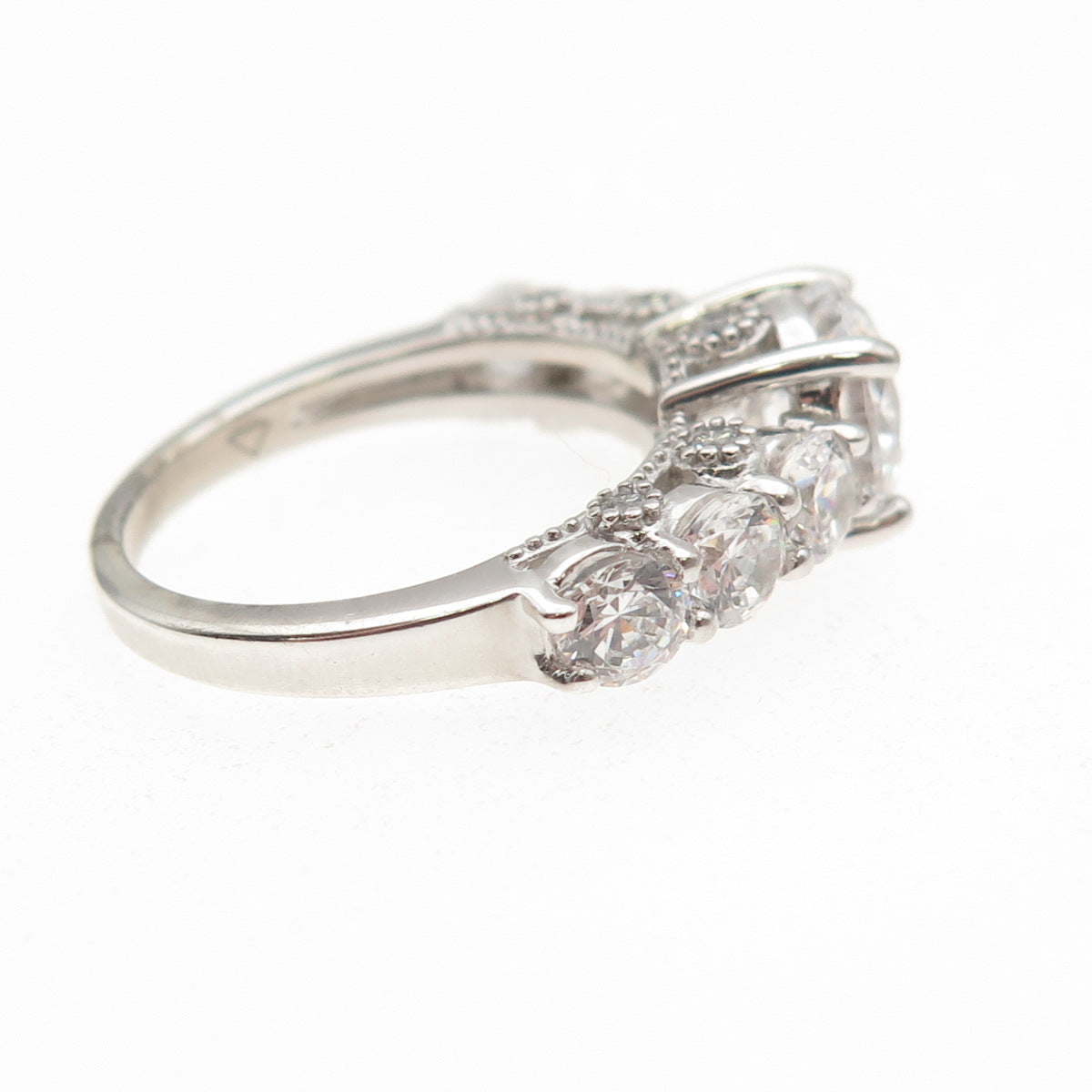 925 Sterling Silver Round-Cut C Z Engagement Ring Size 7
