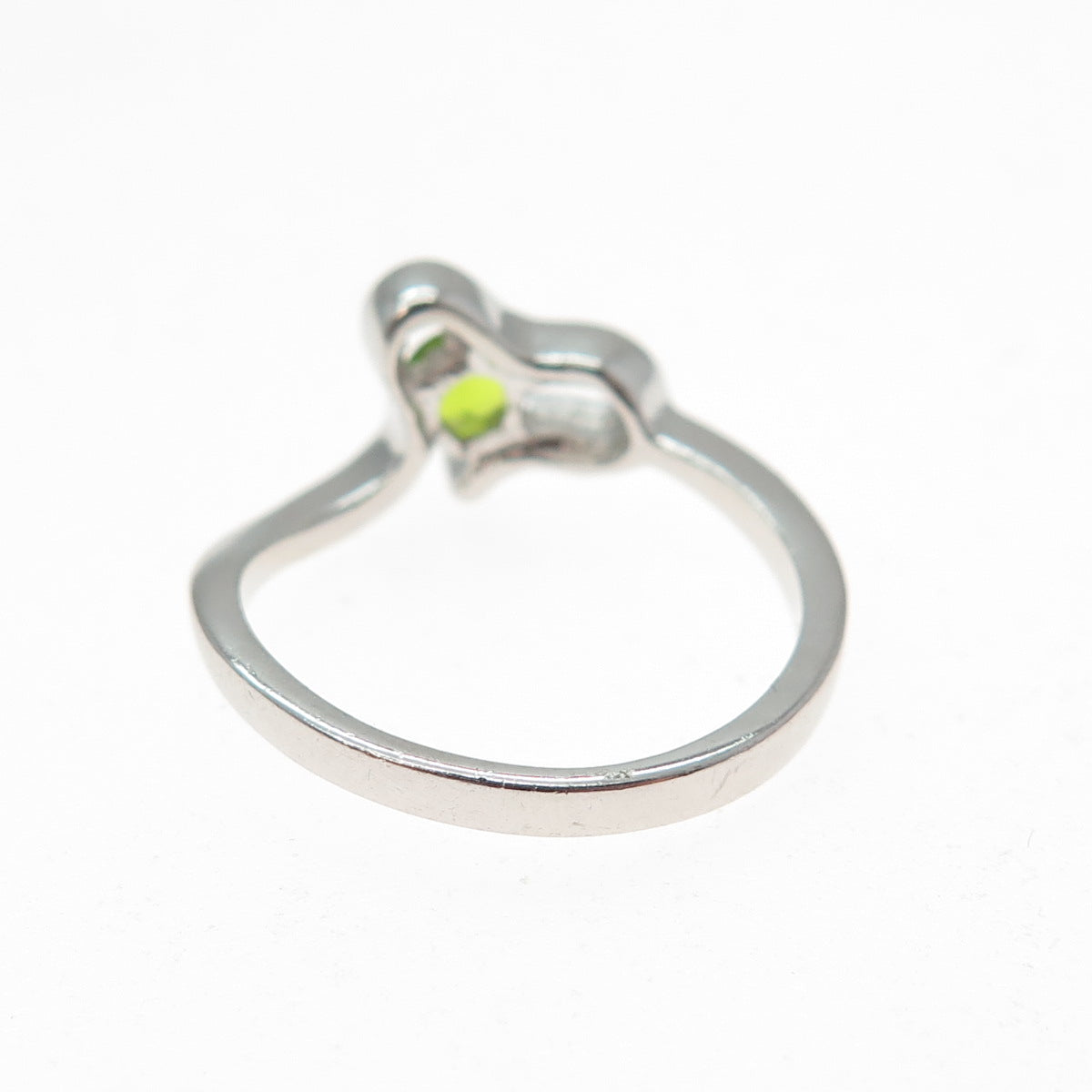 925 Sterling Silver Real Round-Cut Peridot Modernist Heart Ring Size 8