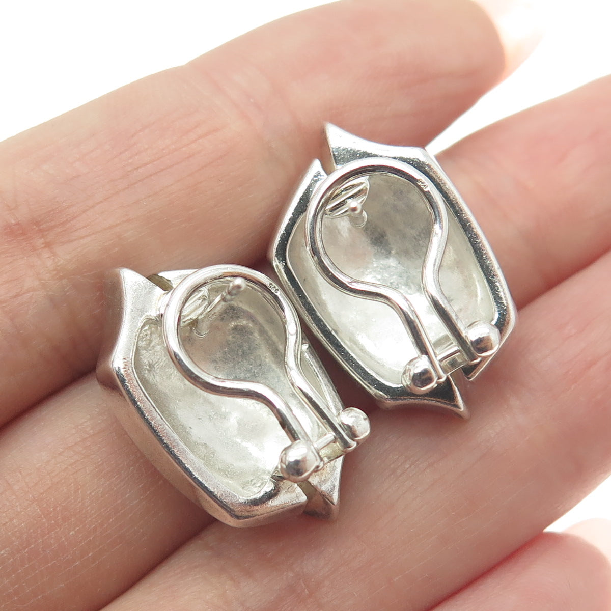 925 Sterling Silver Vintage Modernist Wavy Omega Back Earrings