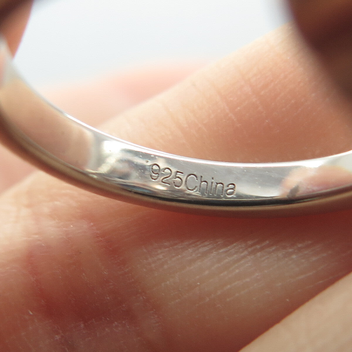 925 Sterling Silver White & Blue C Z Wide Ring Size 8