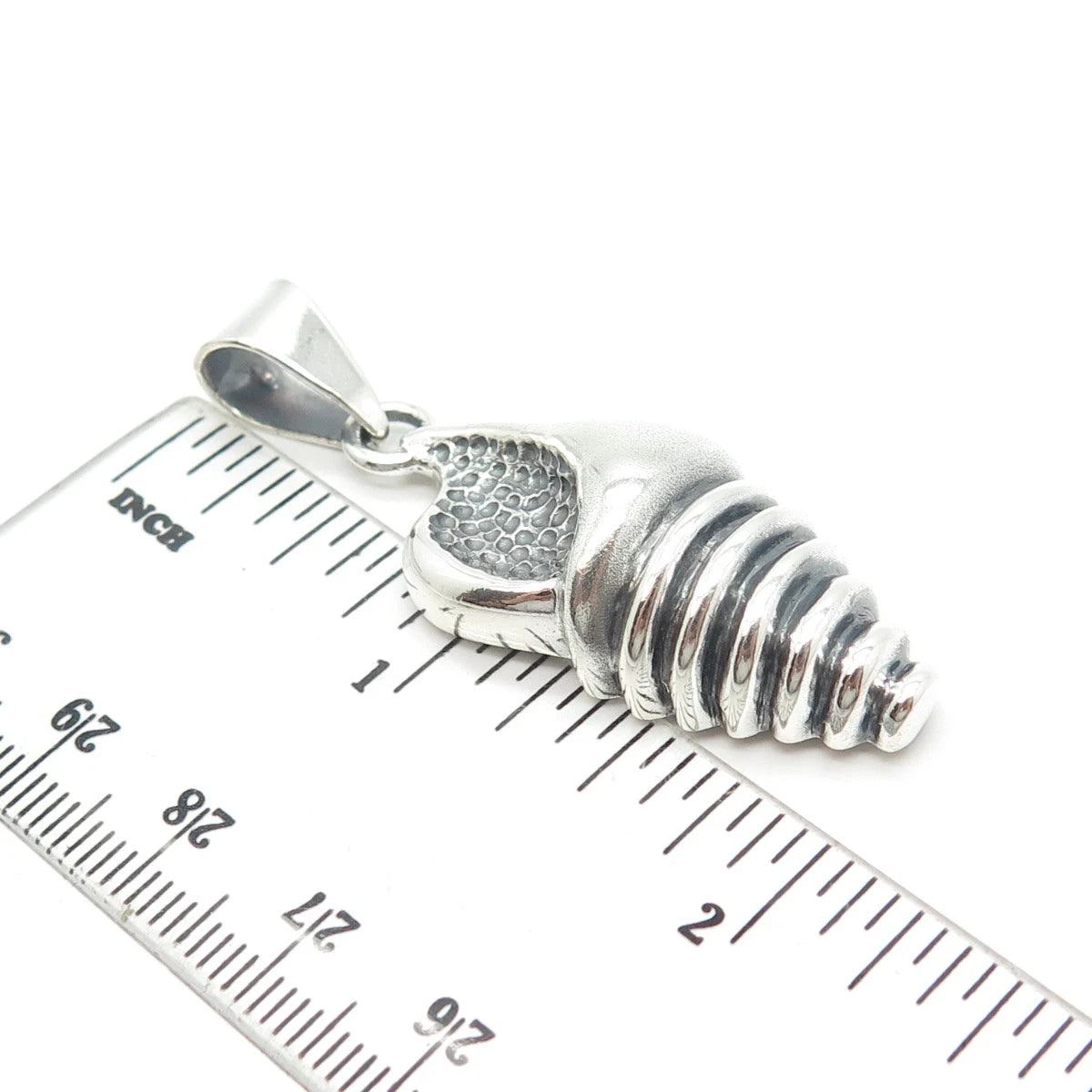 925 Sterling Silver Vintage Seashell Pendant