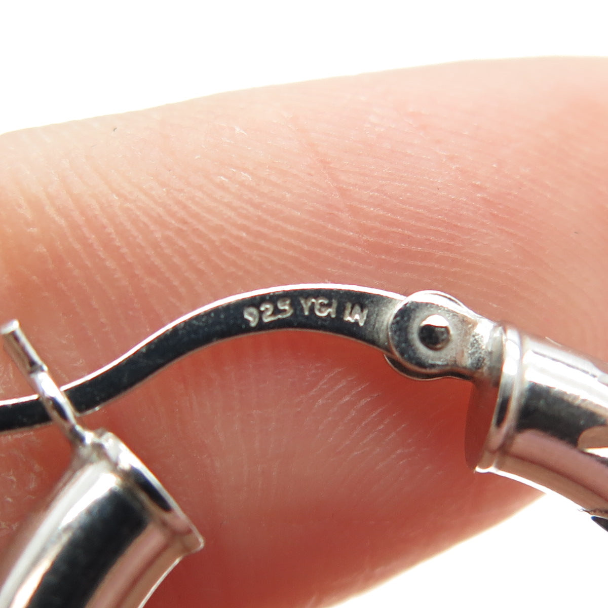 925 Sterling Silver Diamond-Cut Hoop Earrings