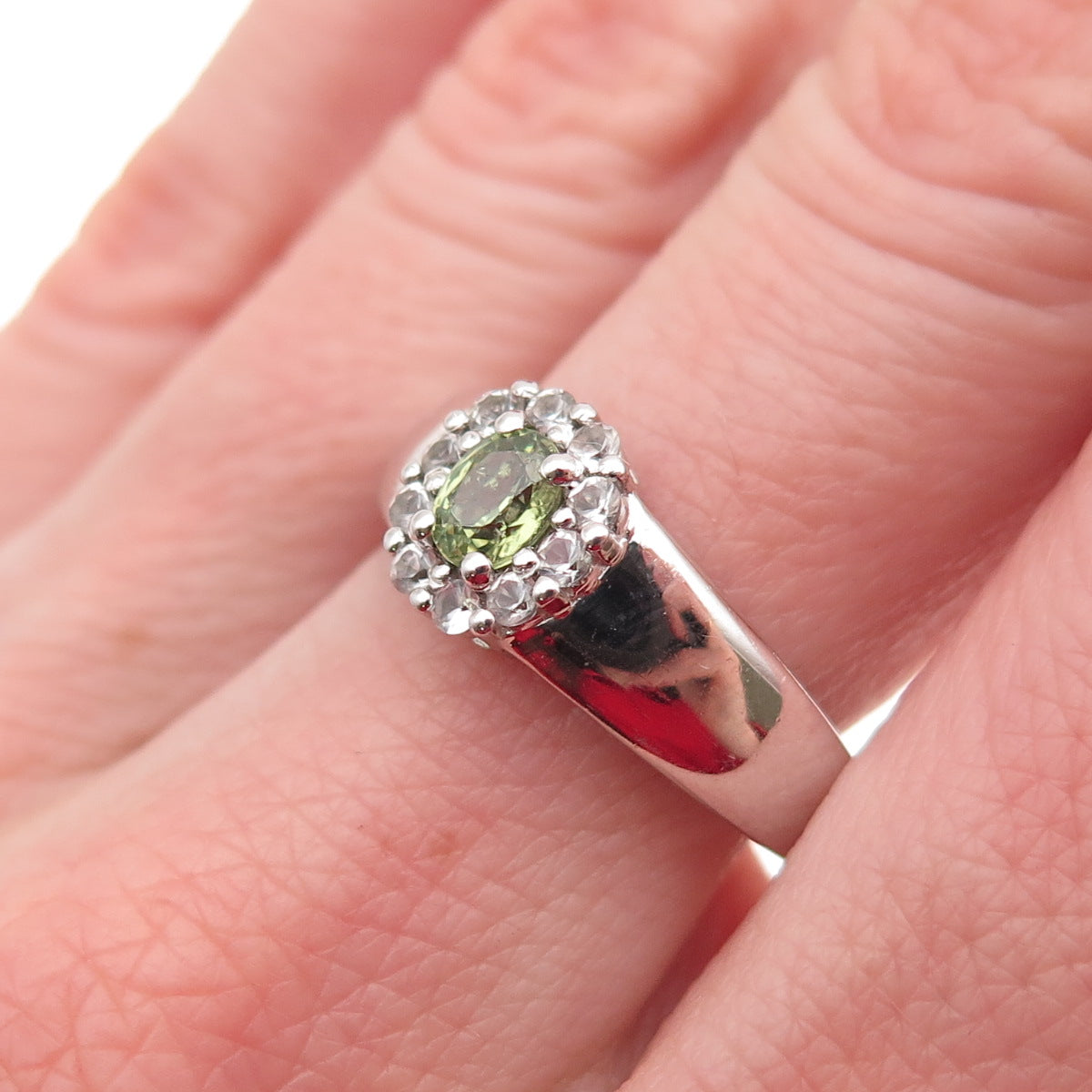 925 Sterling Silver Real Peridot & White Topaz Ring Size 8