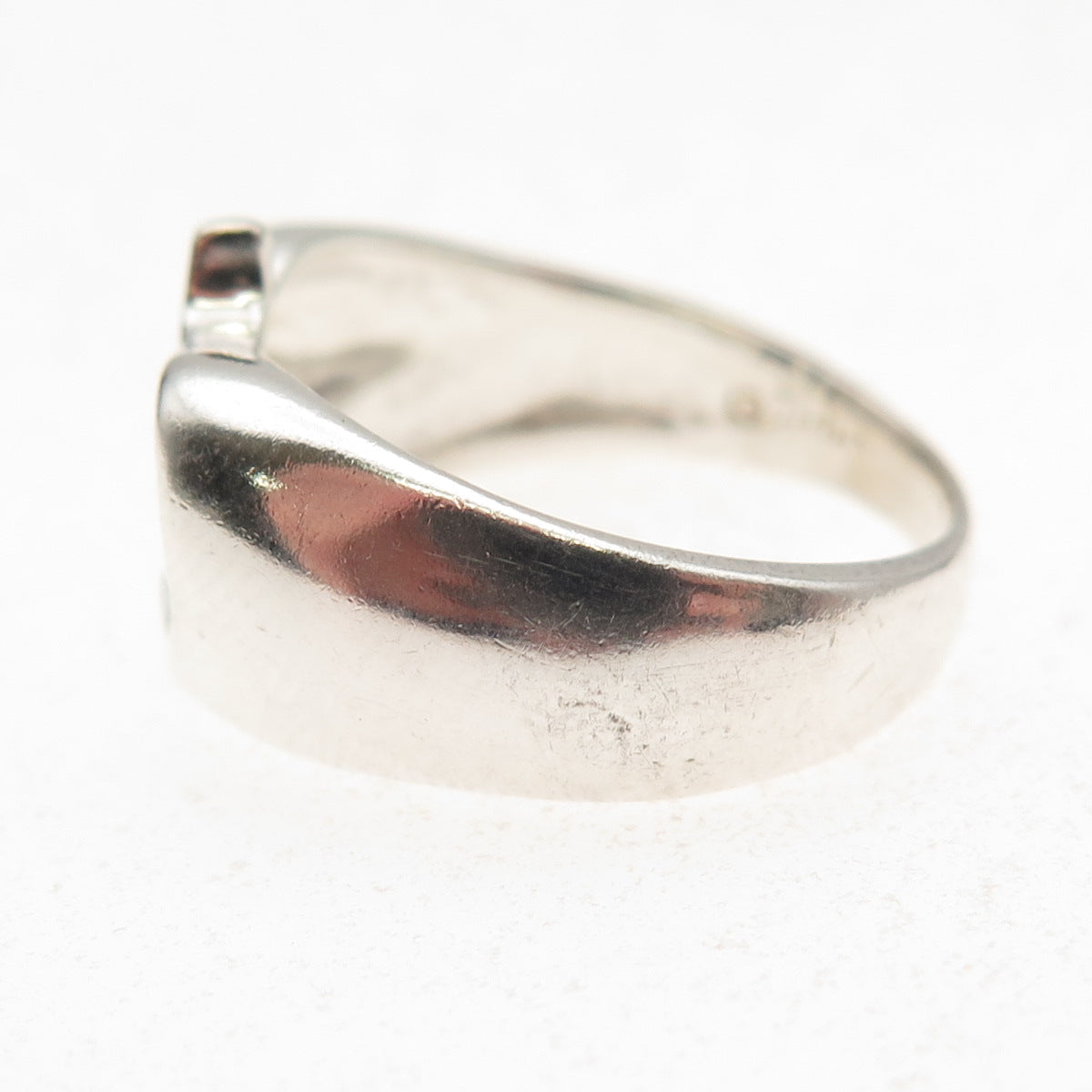 925 Sterling Silver Vintage Carved Apple Ring Size 8.25
