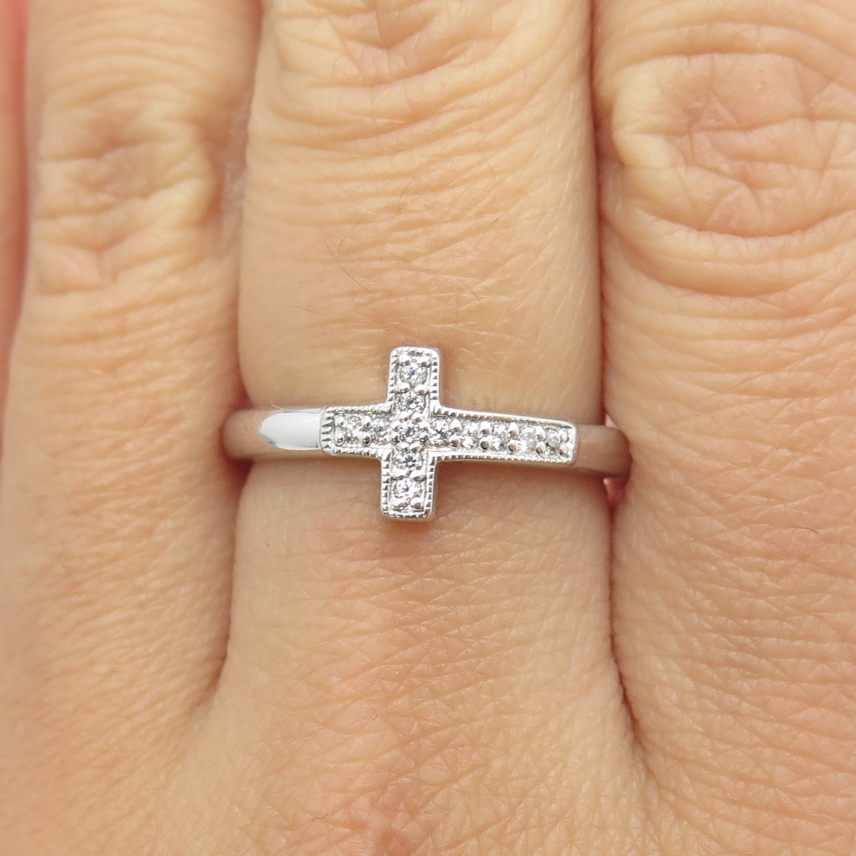 925 Sterling Silver Round-Cut C Z Cross Ring Size 8