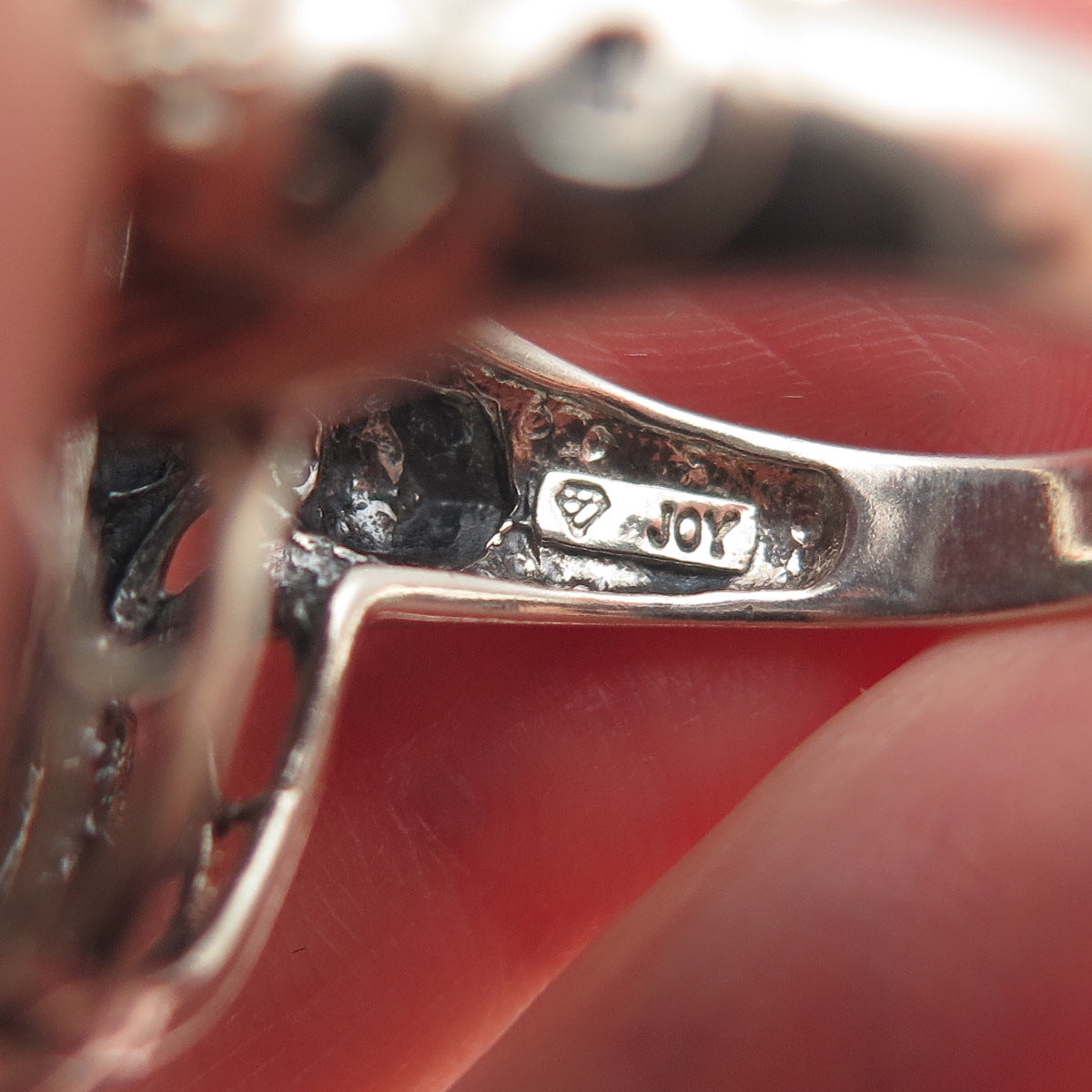 JOY 925 Sterling Silver Vintage Real Red Aventurine Fish Oxidized Ring Size 8.25