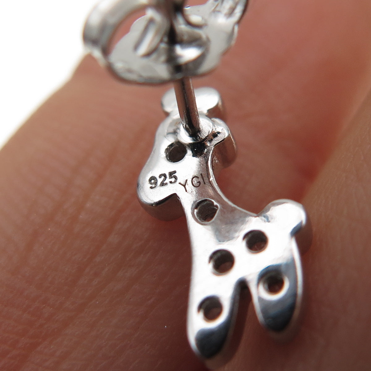 925 Sterling Silver Round-Cut C Z Giraffe Stud Earrings