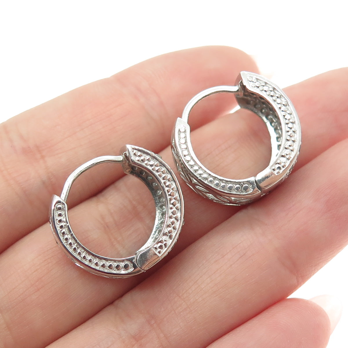 DBJ DEE BERKLE 925 Sterling Silver Real Round-Cut Diamond Hoop Earrings