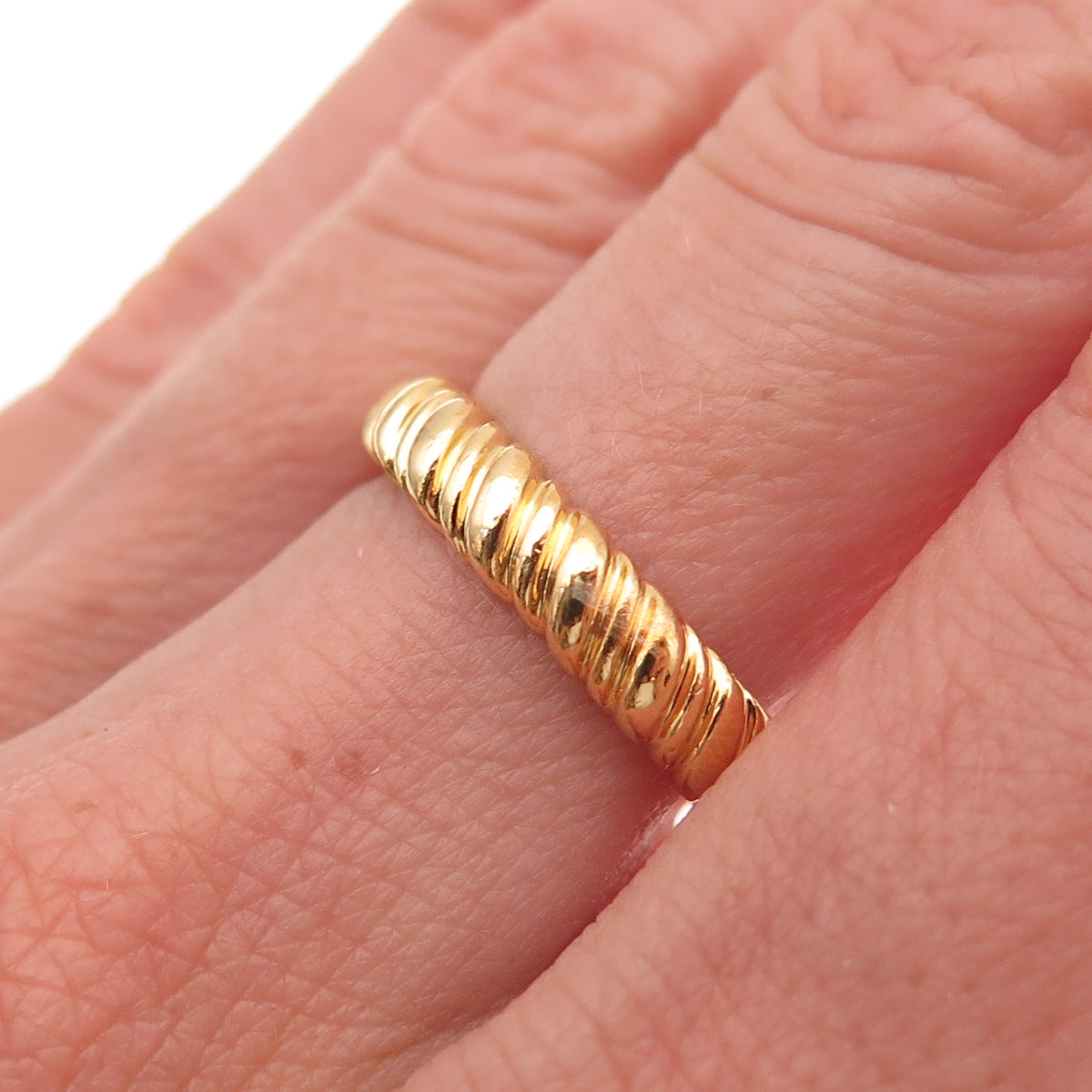Ross Simons 925 Sterling Silver Gold Plated Ribbed Band Ring Size 7