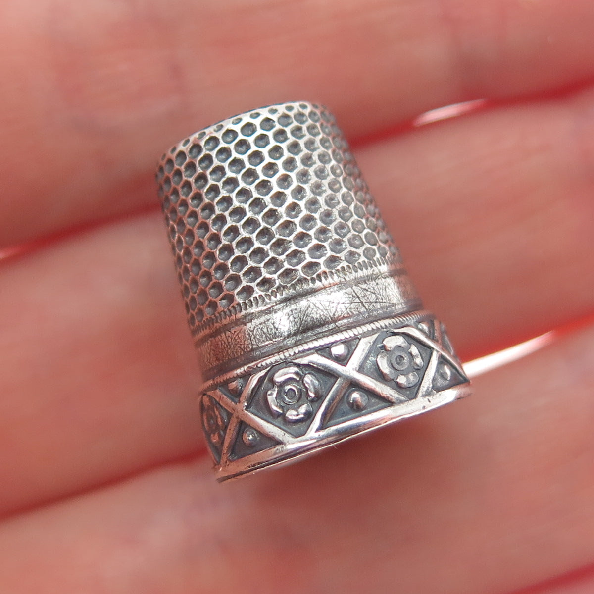 925 Sterling Silver Antique Art Deco European Flower Oxidized Sewing Thimble