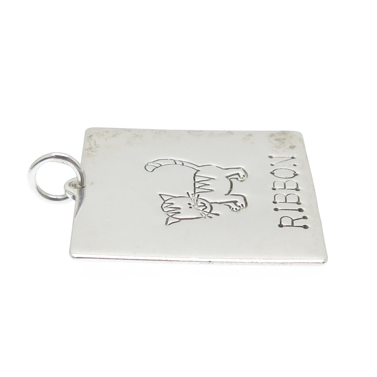 LUCY ANN ELEMENTS 925 Sterling Silver Vintage USA Ribbon Kitty Tag Pendant