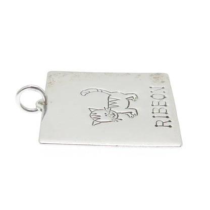 LUCY ANN ELEMENTS 925 Sterling Silver Vintage USA Ribbon Kitty Tag Pendant