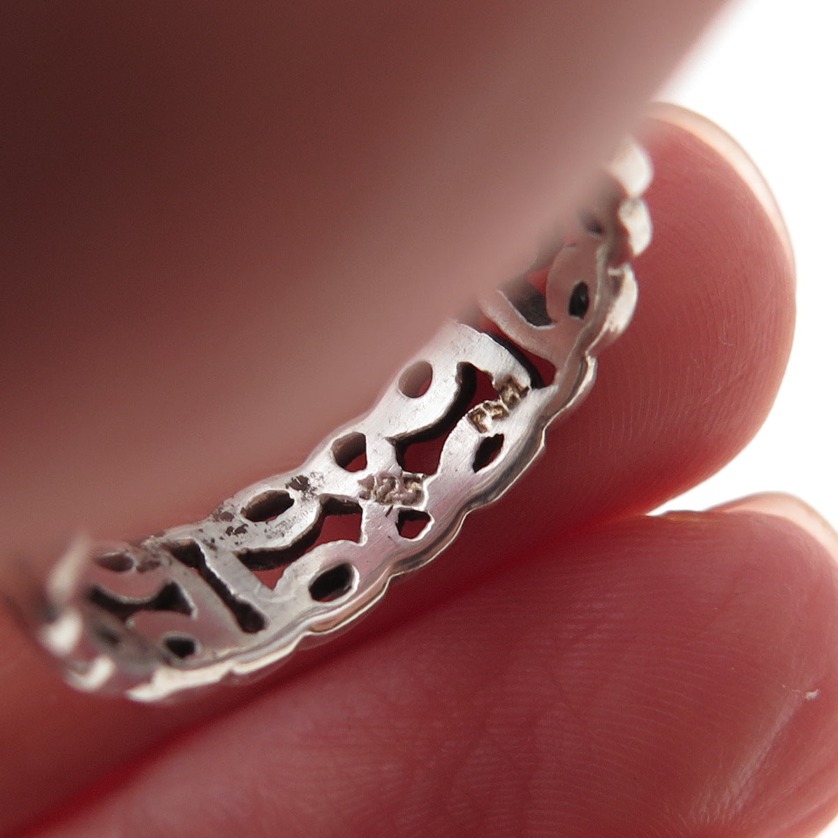 Peter Stone Sterling Silver Vintage Celtic Love Knot Oxidized Band Ring Size 7